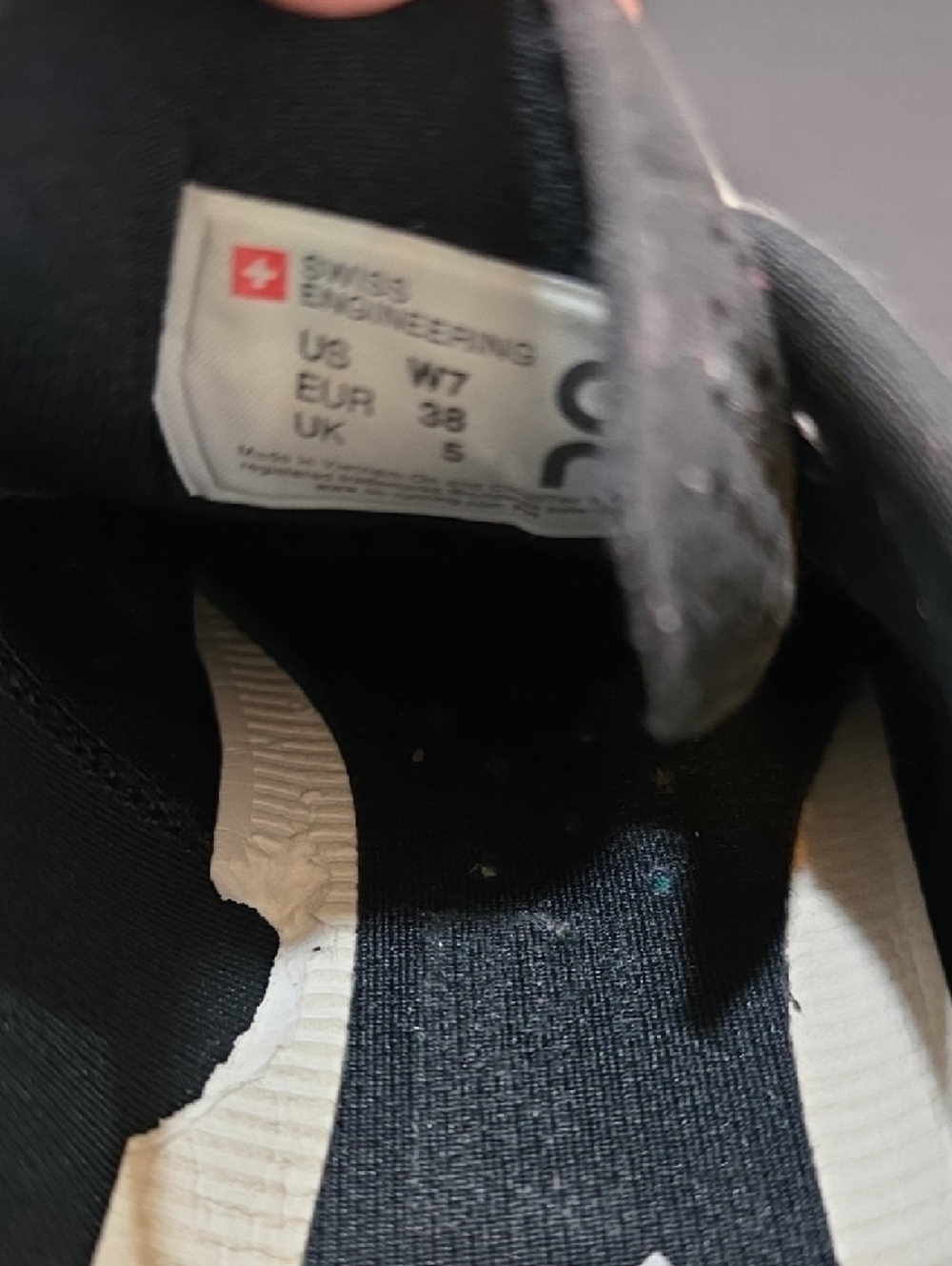 On Cloud X Running Womens Sneakers in Off-White with Black Accents Size 7 - Picture 6 of 10
